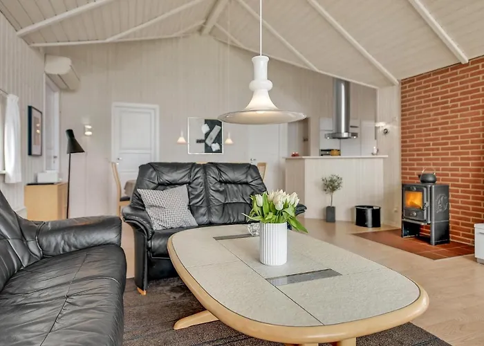 Holiday home Vinkelbaek X *